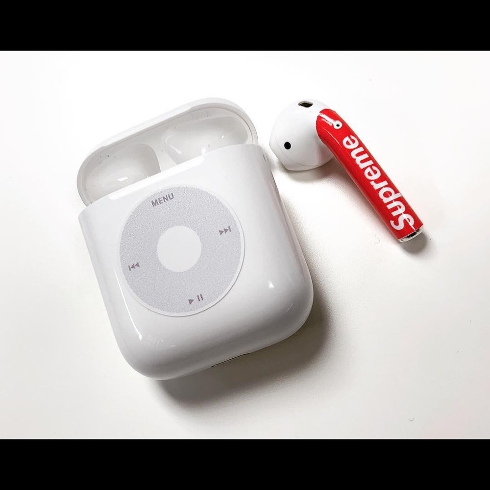 “SUPREME” AirPod for IOS/Android
